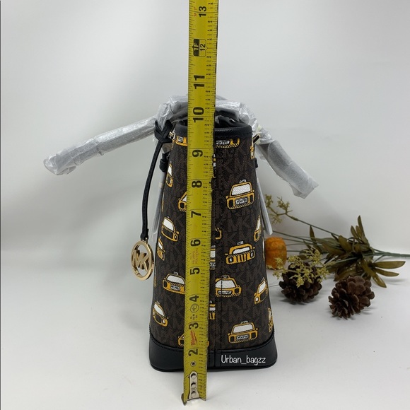 Michael Kors New York City JST SM Top Zip Tote - Picture 5 of 11